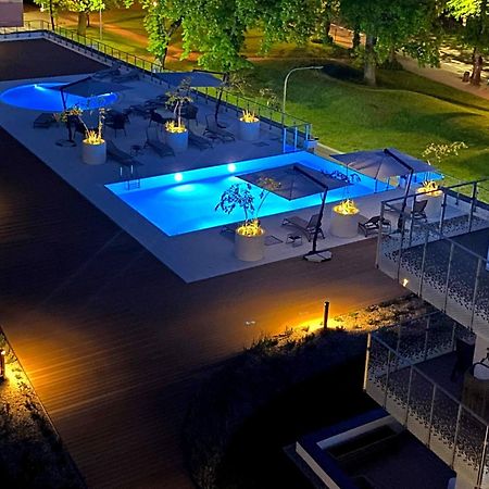 Apartamenty Navigator- Nadmorskie Tarasy Port Kolobrzeg Ngoại thất bức ảnh