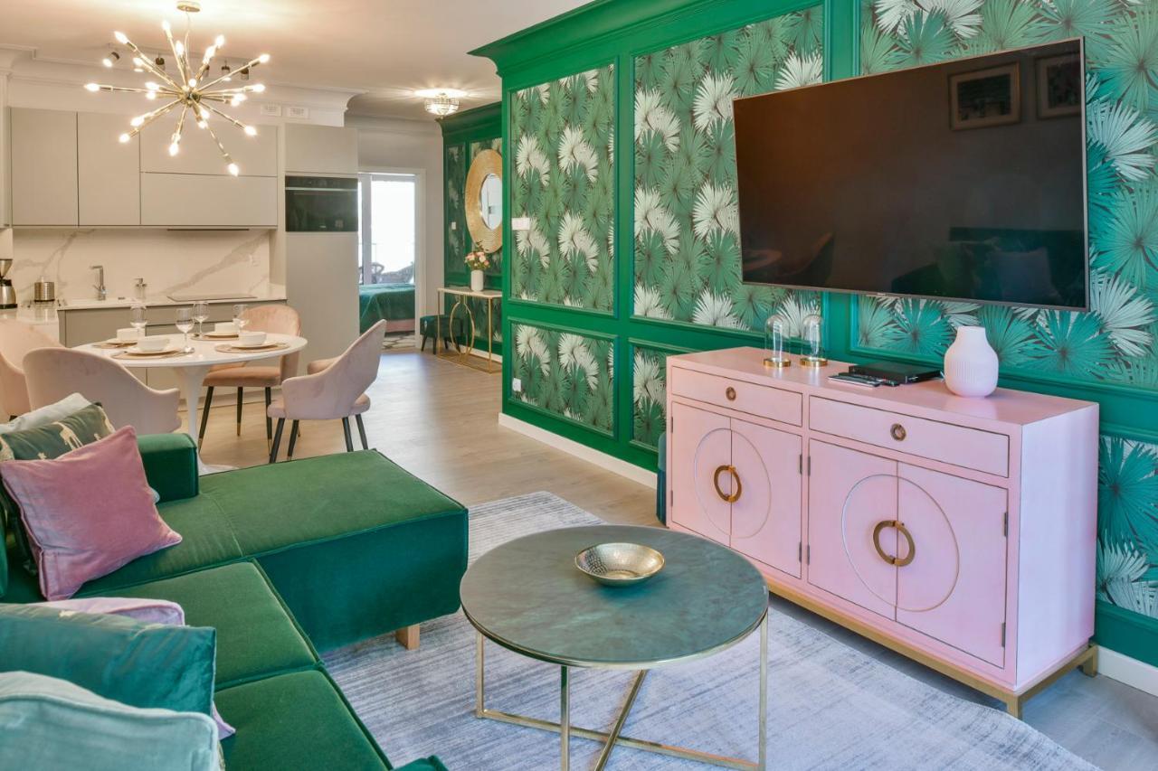 Apartamenty Navigator- Nadmorskie Tarasy Port Kolobrzeg Ngoại thất bức ảnh