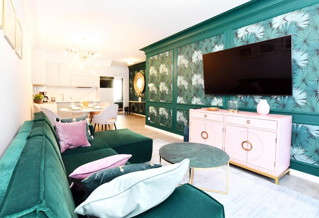 Apartamenty Navigator- Nadmorskie Tarasy Port Kolobrzeg Ngoại thất bức ảnh