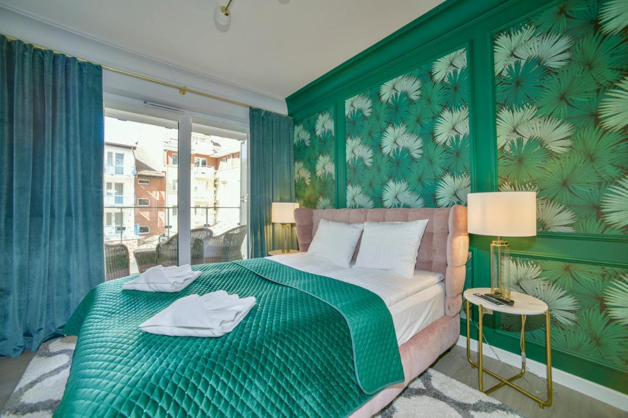 Apartamenty Navigator- Nadmorskie Tarasy Port Kolobrzeg Ngoại thất bức ảnh