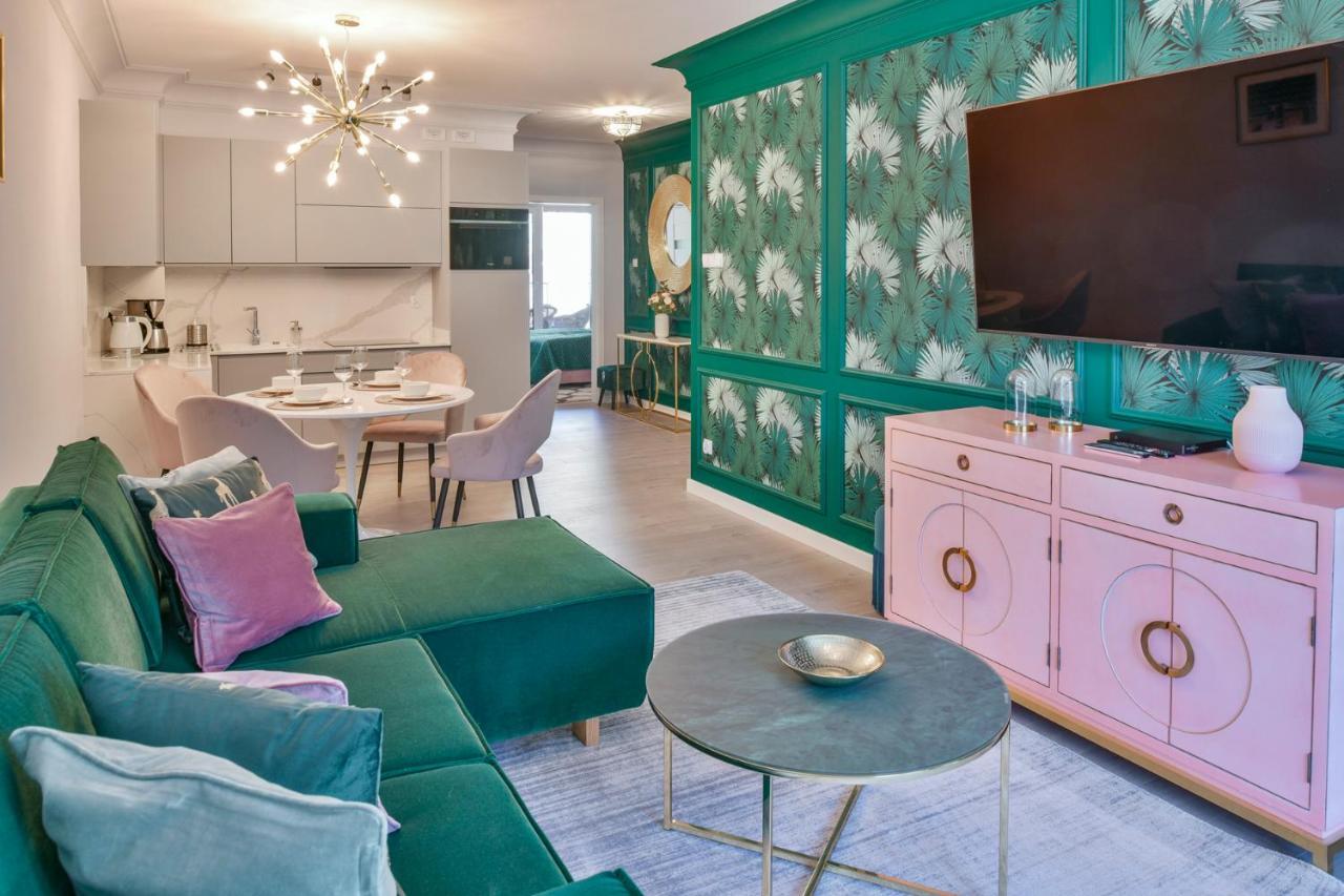 Apartamenty Navigator- Nadmorskie Tarasy Port Kolobrzeg Ngoại thất bức ảnh
